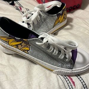 Minnesota Vikings low top sneakers